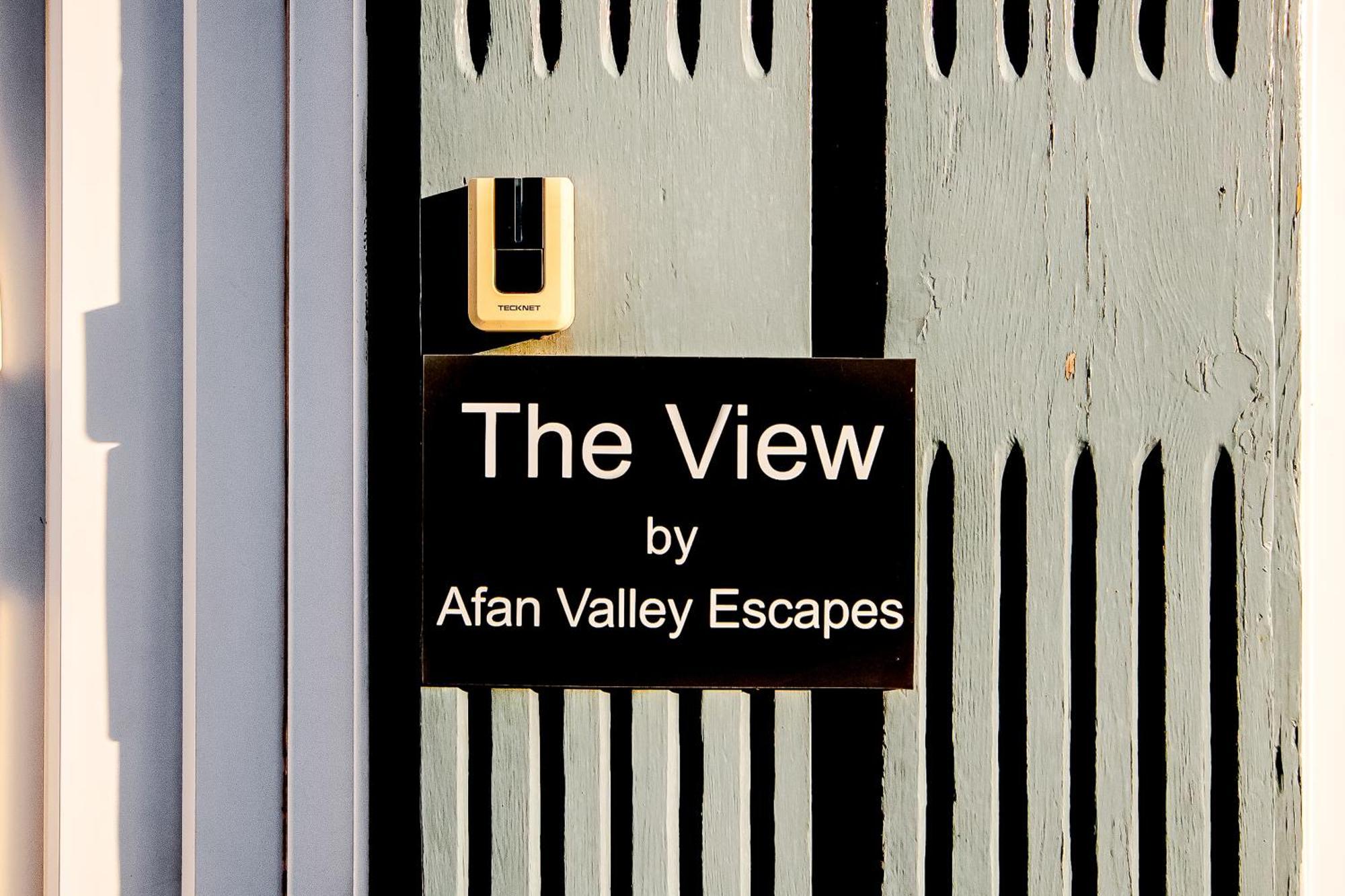 The View Spacious Apartment In Afan Forest Bike Park By Staystaycations ポート・タルボット エクステリア 写真